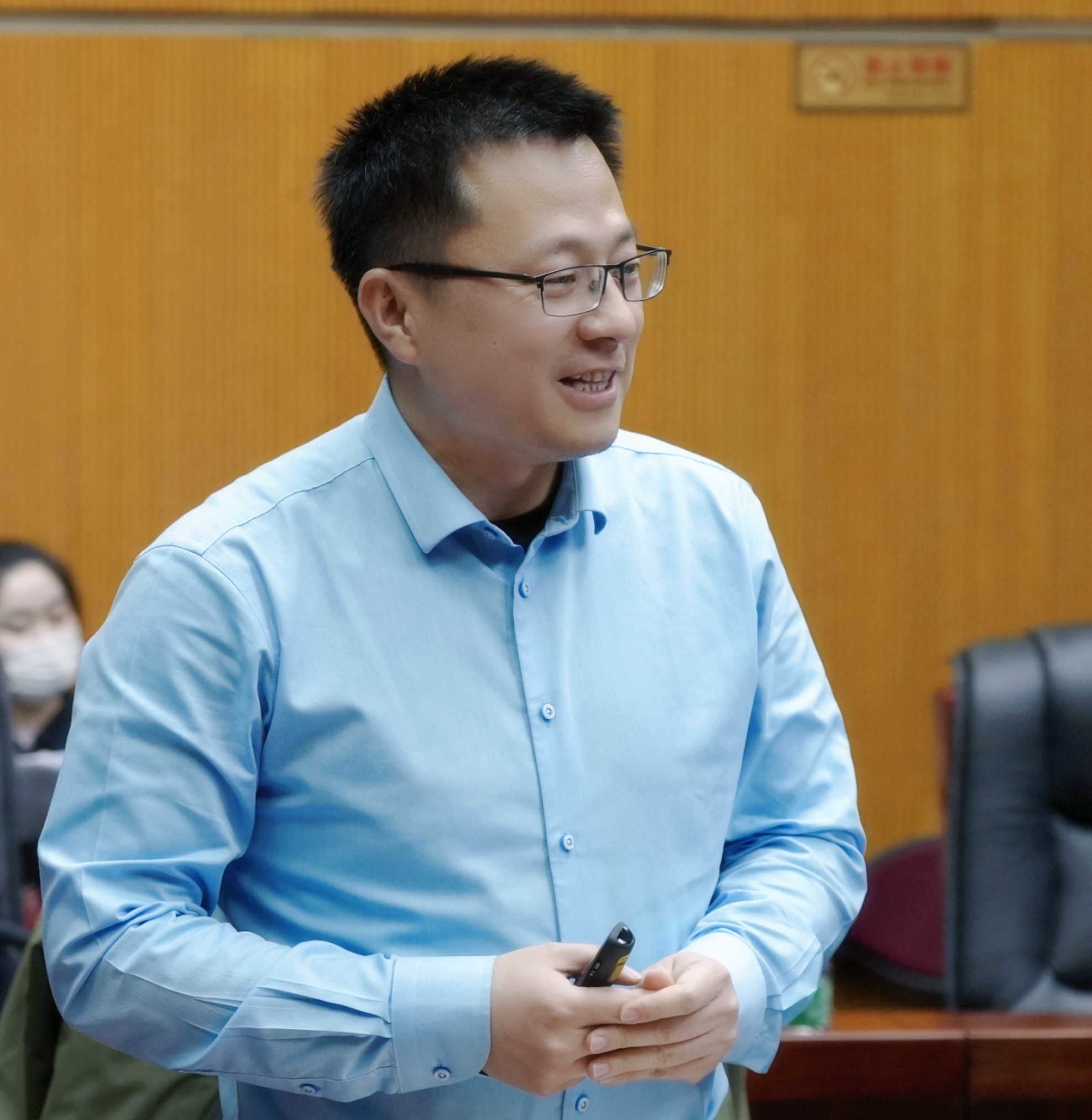 北京交通大学物理科学与工程学院副教授陈征 北京交通大学物理科学与工程学院副教授陈征